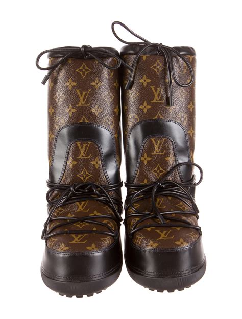 louis vuitton snow boots replica|Louis Vuitton black heel boots.